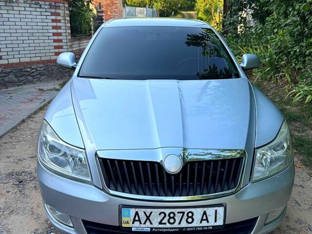 Сірий Шкода Октавія, об'ємом двигуна 1.8 л та пробігом 173 тис. км за 7200 $, фото 1 на Automoto.ua