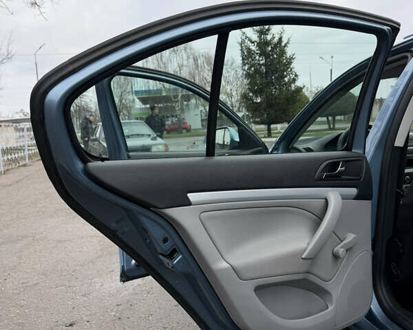 Сірий Шкода Октавія, об'ємом двигуна 1.6 л та пробігом 194 тис. км за 7650 $, фото 29 на Automoto.ua