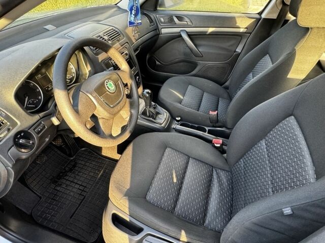 Сірий Шкода Октавія, об'ємом двигуна 1.4 л та пробігом 220 тис. км за 7300 $, фото 5 на Automoto.ua