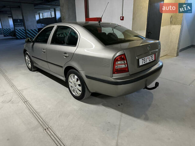 Сірий Шкода Октавія, об'ємом двигуна 1.6 л та пробігом 200 тис. км за 6900 $, фото 28 на Automoto.ua