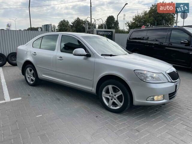 Сірий Шкода Октавія, об'ємом двигуна 1.6 л та пробігом 150 тис. км за 6800 $, фото 2 на Automoto.ua