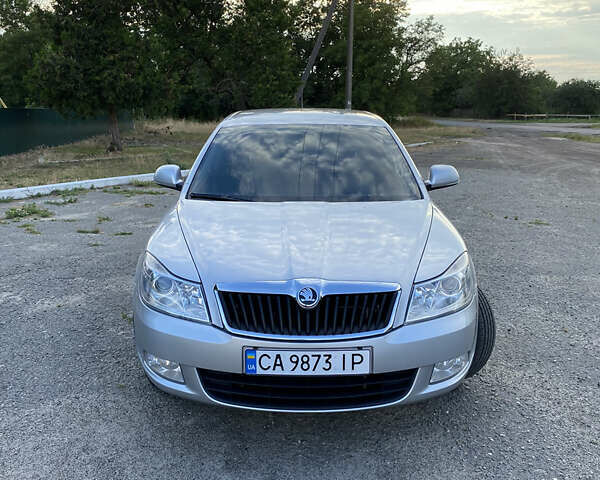 Сірий Шкода Октавія, об'ємом двигуна 1.8 л та пробігом 170 тис. км за 7500 $, фото 9 на Automoto.ua