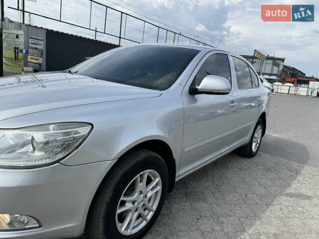 Сірий Шкода Октавія, об'ємом двигуна 1.8 л та пробігом 259 тис. км за 7500 $, фото 25 на Automoto.ua
