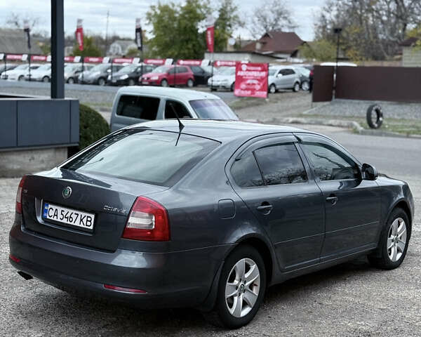 Шкода Октавія 2010 у Смеле на Automoto.ua Сірий Шкода Октавія, об'ємом двигуна 1.8 л та пробігом 238 тис. км за 7800 $, фото 5 на Automoto.ua