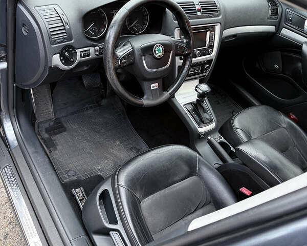 Шкода Октавія 2010 у Смеле на Automoto.ua Сірий Шкода Октавія, об'ємом двигуна 1.8 л та пробігом 238 тис. км за 7800 $, фото 8 на Automoto.ua
