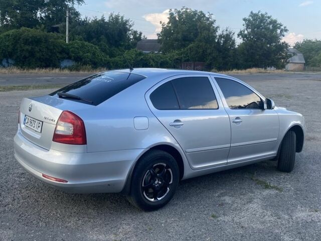 Сірий Шкода Октавія, об'ємом двигуна 1.8 л та пробігом 170 тис. км за 8000 $, фото 4 на Automoto.ua