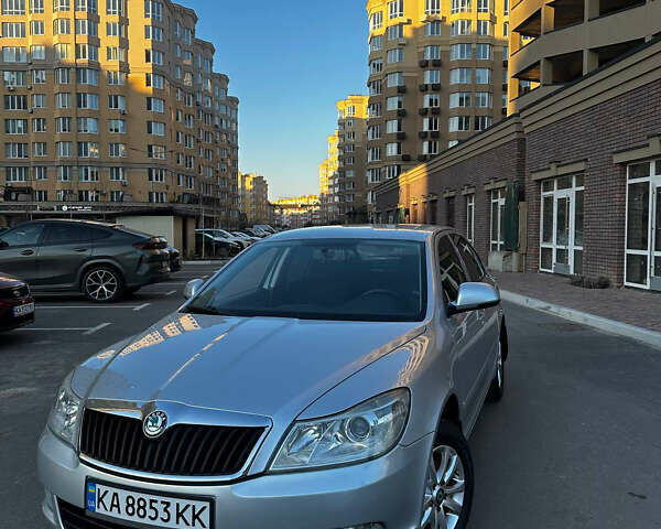 Серый Шкода Октавия, объемом двигателя 1.8 л и пробегом 245 тыс. км за 7000 $, фото 7 на Automoto.ua