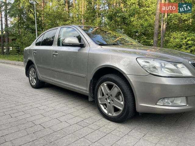 Серый Шкода Октавия, объемом двигателя 1.8 л и пробегом 185 тыс. км за 7600 $, фото 12 на Automoto.ua