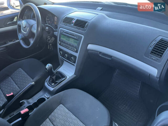 Серый Шкода Октавия, объемом двигателя 1.8 л и пробегом 215 тыс. км за 6550 $, фото 11 на Automoto.ua