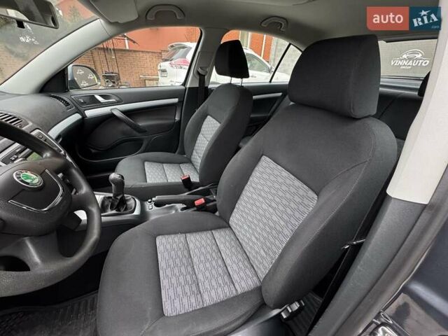 Серый Шкода Октавия, объемом двигателя 1.6 л и пробегом 77 тыс. км за 10950 $, фото 21 на Automoto.ua