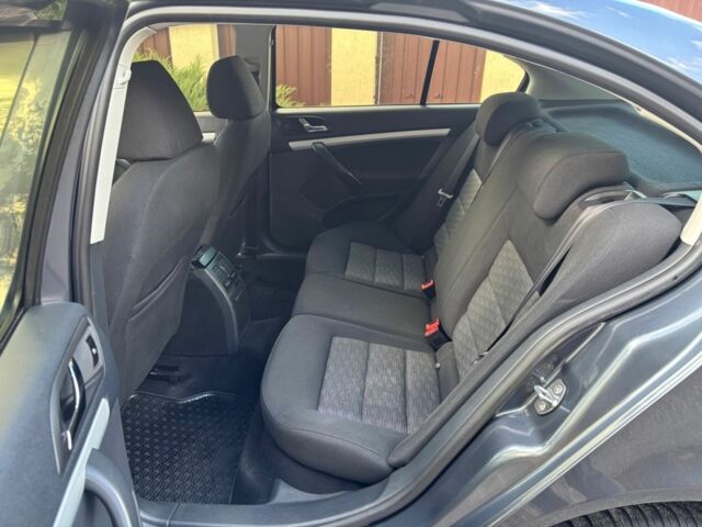 Серый Шкода Октавия, объемом двигателя 1.8 л и пробегом 180 тыс. км за 7100 $, фото 11 на Automoto.ua