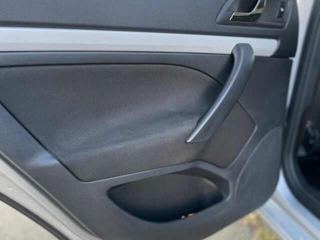 Серый Шкода Октавия, объемом двигателя 1.8 л и пробегом 185 тыс. км за 8000 $, фото 6 на Automoto.ua