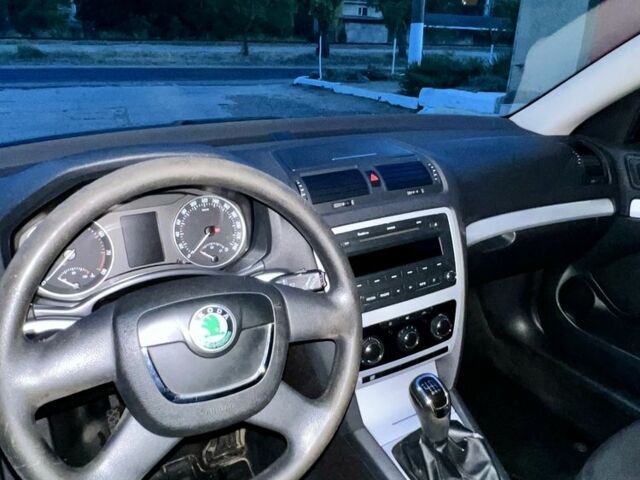 Серый Шкода Октавия, объемом двигателя 1.8 л и пробегом 324 тыс. км за 7600 $, фото 15 на Automoto.ua