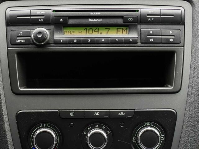 Сірий Шкода Октавія, об'ємом двигуна 1.4 л та пробігом 219 тис. км за 6999 $, фото 11 на Automoto.ua