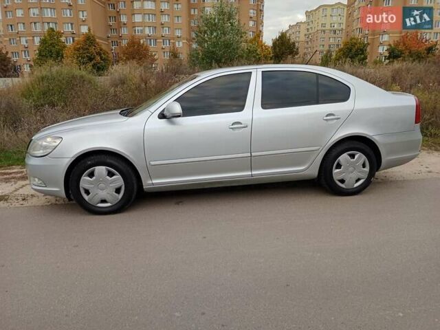Сірий Шкода Октавія, об'ємом двигуна 1.6 л та пробігом 187 тис. км за 7900 $, фото 1 на Automoto.ua