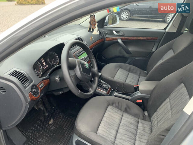 Серый Шкода Октавия, объемом двигателя 1.97 л и пробегом 261 тыс. км за 8200 $, фото 12 на Automoto.ua
