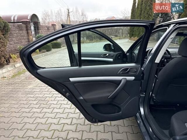Серый Шкода Октавия, объемом двигателя 1.6 л и пробегом 77 тыс. км за 10900 $, фото 34 на Automoto.ua