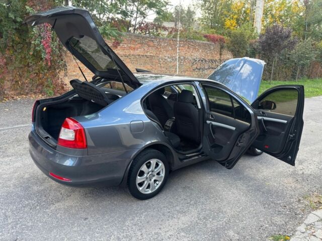 Серый Шкода Октавия, объемом двигателя 1.8 л и пробегом 180 тыс. км за 7100 $, фото 7 на Automoto.ua