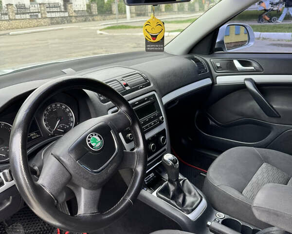 Сірий Шкода Октавія, об'ємом двигуна 1.8 л та пробігом 160 тис. км за 7100 $, фото 7 на Automoto.ua