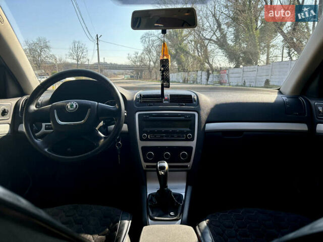 Сірий Шкода Октавія, об'ємом двигуна 1.6 л та пробігом 314 тис. км за 7250 $, фото 31 на Automoto.ua