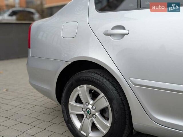 Серый Шкода Октавия, объемом двигателя 1.6 л и пробегом 306 тыс. км за 7850 $, фото 10 на Automoto.ua