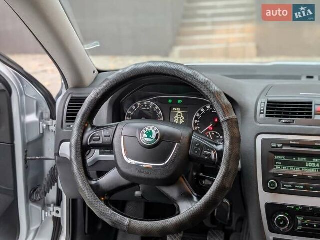 Серый Шкода Октавия, объемом двигателя 1.6 л и пробегом 306 тыс. км за 7850 $, фото 61 на Automoto.ua