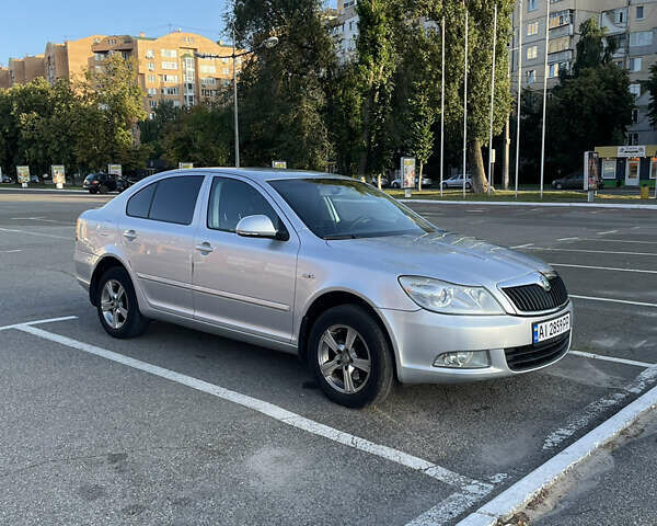 Сірий Шкода Октавія, об'ємом двигуна 1.8 л та пробігом 185 тис. км за 8000 $, фото 7 на Automoto.ua