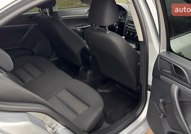 Серый Шкода Октавия, объемом двигателя 1.6 л и пробегом 202 тыс. км за 7700 $, фото 22 на Automoto.ua