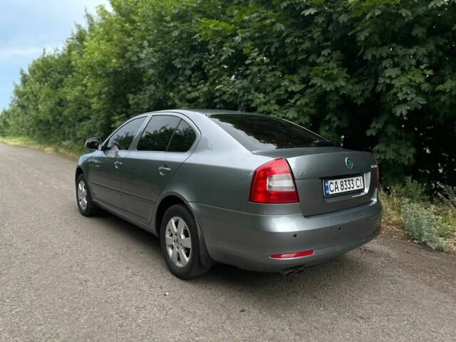 Серый Шкода Октавия, объемом двигателя 1.8 л и пробегом 136 тыс. км за 8400 $, фото 5 на Automoto.ua