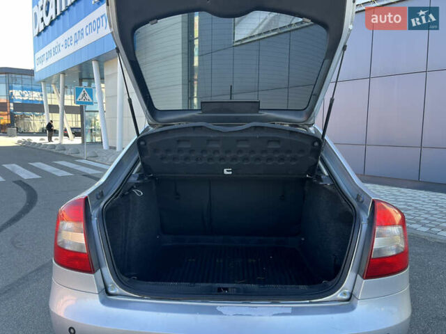 Серый Шкода Октавия, объемом двигателя 1.8 л и пробегом 215 тыс. км за 6350 $, фото 11 на Automoto.ua