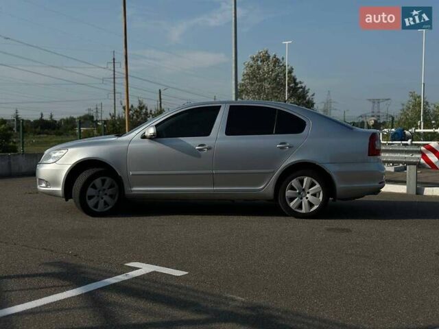 Сірий Шкода Октавія, об'ємом двигуна 1.8 л та пробігом 265 тис. км за 7200 $, фото 7 на Automoto.ua