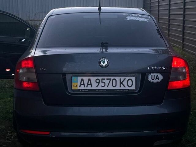 Шкода Октавія 2011 у Києві на Automoto.ua Сірий Шкода Октавія, об'ємом двигуна 1.8 л та пробігом 323 тис. км за 9000 $, фото 2 на Automoto.ua