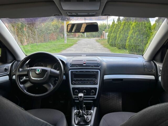 Серый Шкода Октавия, объемом двигателя 1.8 л и пробегом 180 тыс. км за 7100 $, фото 16 на Automoto.ua