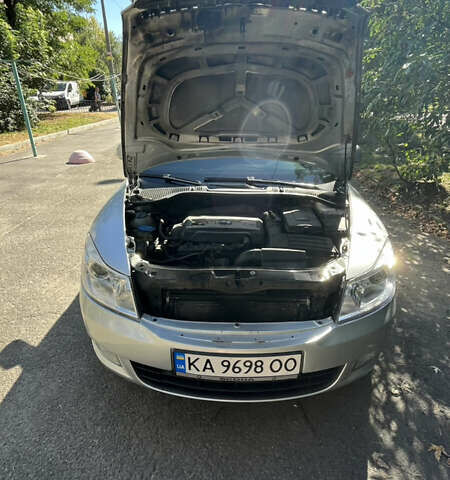 Шкода Октавия 2011 в Киеве на Automoto.ua Серый Шкода Октавия, объемом двигателя 1.8 л и пробегом 267 тыс. км за 8200 $, фото 5 на Automoto.ua