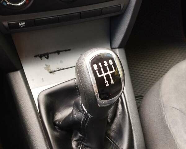 Сірий Шкода Октавія, об'ємом двигуна 1.6 л та пробігом 398 тис. км за 6950 $, фото 18 на Automoto.ua
