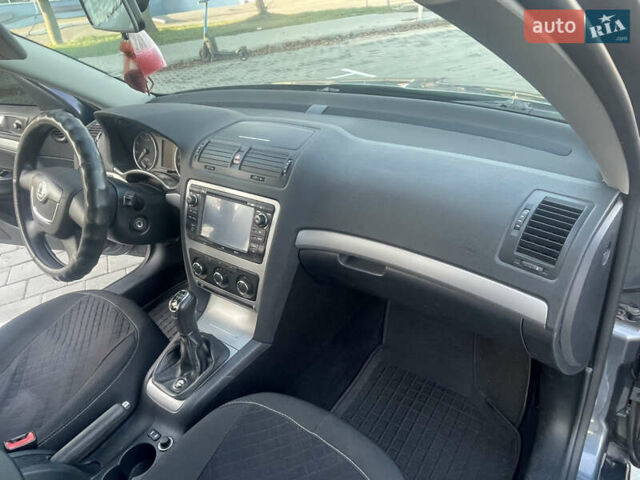Сірий Шкода Октавія, об'ємом двигуна 1.6 л та пробігом 190 тис. км за 8700 $, фото 32 на Automoto.ua