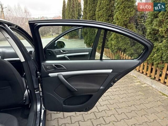 Серый Шкода Октавия, объемом двигателя 1.6 л и пробегом 77 тыс. км за 10900 $, фото 33 на Automoto.ua