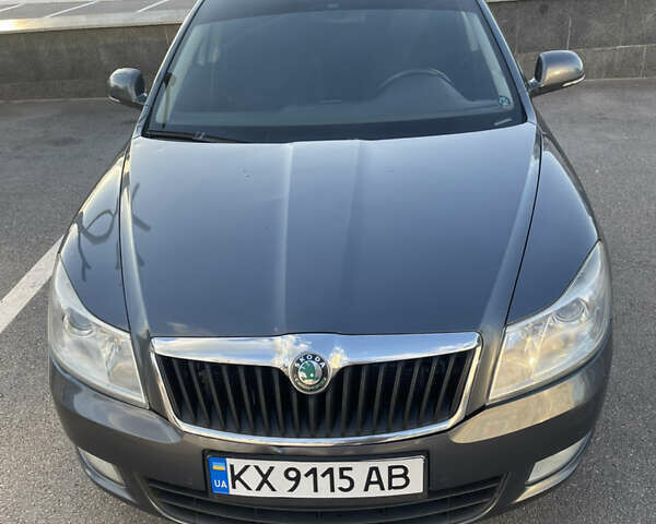 Серый Шкода Октавия, объемом двигателя 1.8 л и пробегом 283 тыс. км за 7400 $, фото 1 на Automoto.ua