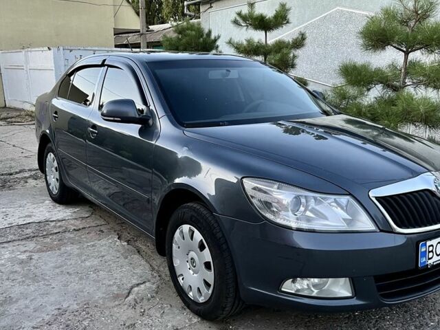 Серый Шкода Октавия, объемом двигателя 1.8 л и пробегом 324 тыс. км за 7600 $, фото 1 на Automoto.ua