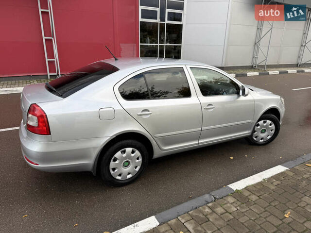 Серый Шкода Октавия, объемом двигателя 1.8 л и пробегом 190 тыс. км за 7100 $, фото 8 на Automoto.ua