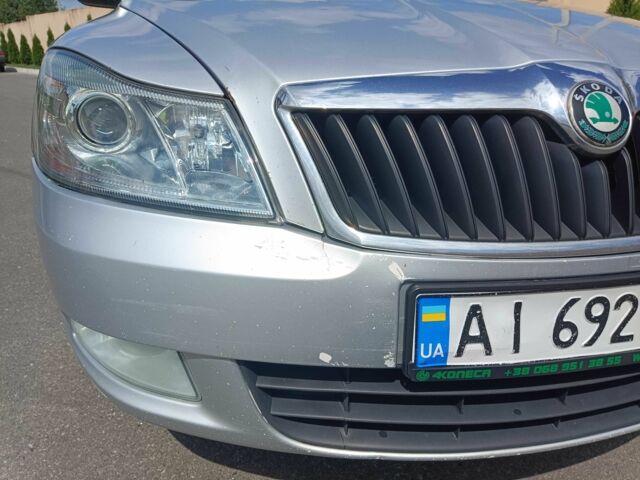 Шкода Октавия 2011 в Борисполе на Automoto.ua Серый Шкода Октавия, объемом двигателя 1.6 л и пробегом 385 тыс. км за 6400 $, фото 6 на Automoto.ua