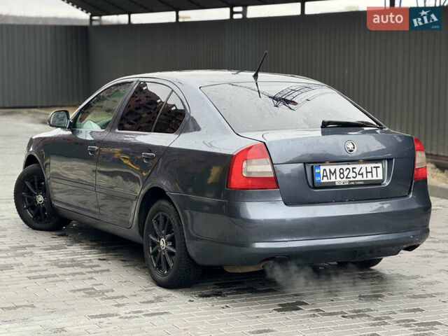 Серый Шкода Октавия, объемом двигателя 1.6 л и пробегом 265 тыс. км за 5350 $, фото 4 на Automoto.ua