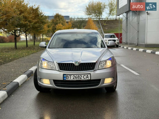 Серый Шкода Октавия, объемом двигателя 1.8 л и пробегом 190 тыс. км за 6999 $, фото 3 на Automoto.ua
