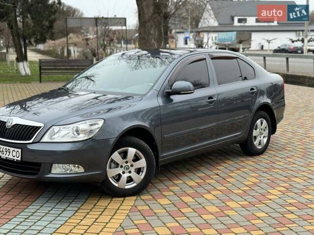 Серый Шкода Октавия, объемом двигателя 1.8 л и пробегом 137 тыс. км за 8300 $, фото 1 на Automoto.ua
