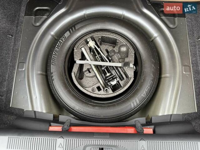 Серый Шкода Октавия, объемом двигателя 1.6 л и пробегом 77 тыс. км за 10900 $, фото 21 на Automoto.ua
