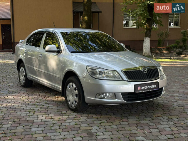 Сірий Шкода Октавія, об'ємом двигуна 2 л та пробігом 254 тис. км за 8400 $, фото 7 на Automoto.ua