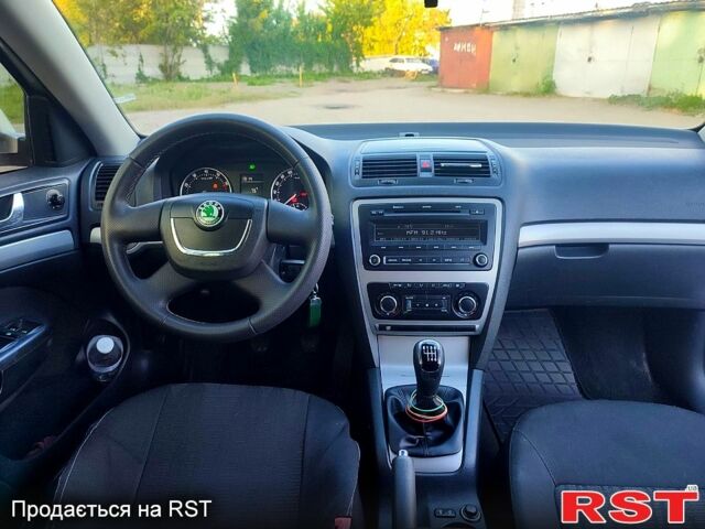 Сірий Шкода Октавія, об'ємом двигуна 1.8 л та пробігом 246 тис. км за 7500 $, фото 7 на Automoto.ua