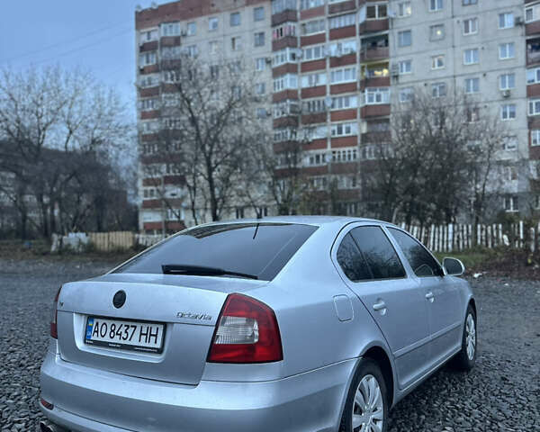 Серый Шкода Октавия, объемом двигателя 2 л и пробегом 320 тыс. км за 8000 $, фото 6 на Automoto.ua