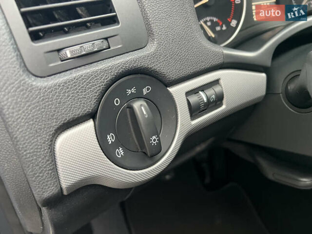 Серый Шкода Октавия, объемом двигателя 1.8 л и пробегом 212 тыс. км за 9333 $, фото 27 на Automoto.ua