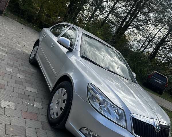 Серый Шкода Октавия, объемом двигателя 1.6 л и пробегом 203 тыс. км за 6800 $, фото 4 на Automoto.ua